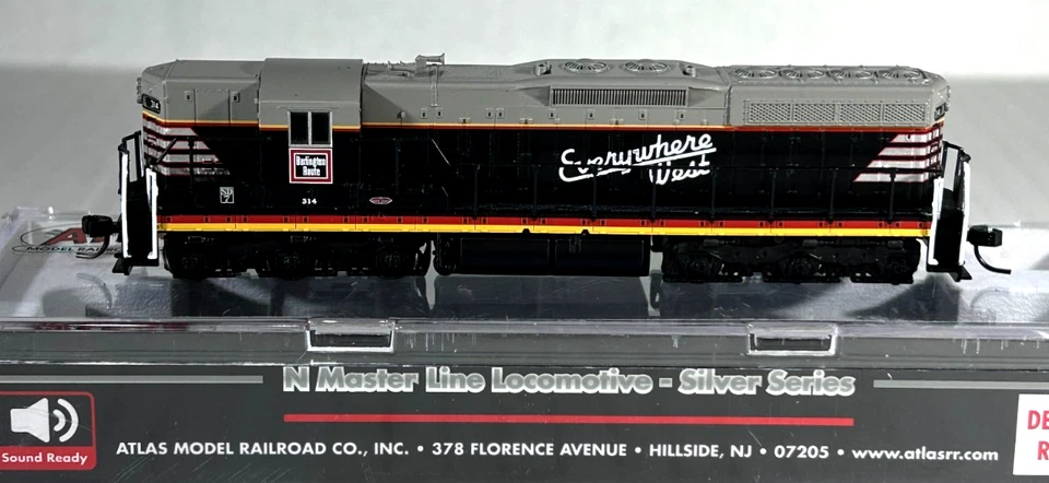 ATLAS N SCALE EMD SD-7 LOCOMOTIVE CHICAGO, BURLINGTON & QUINCY 40005306 - Image 4 of 4