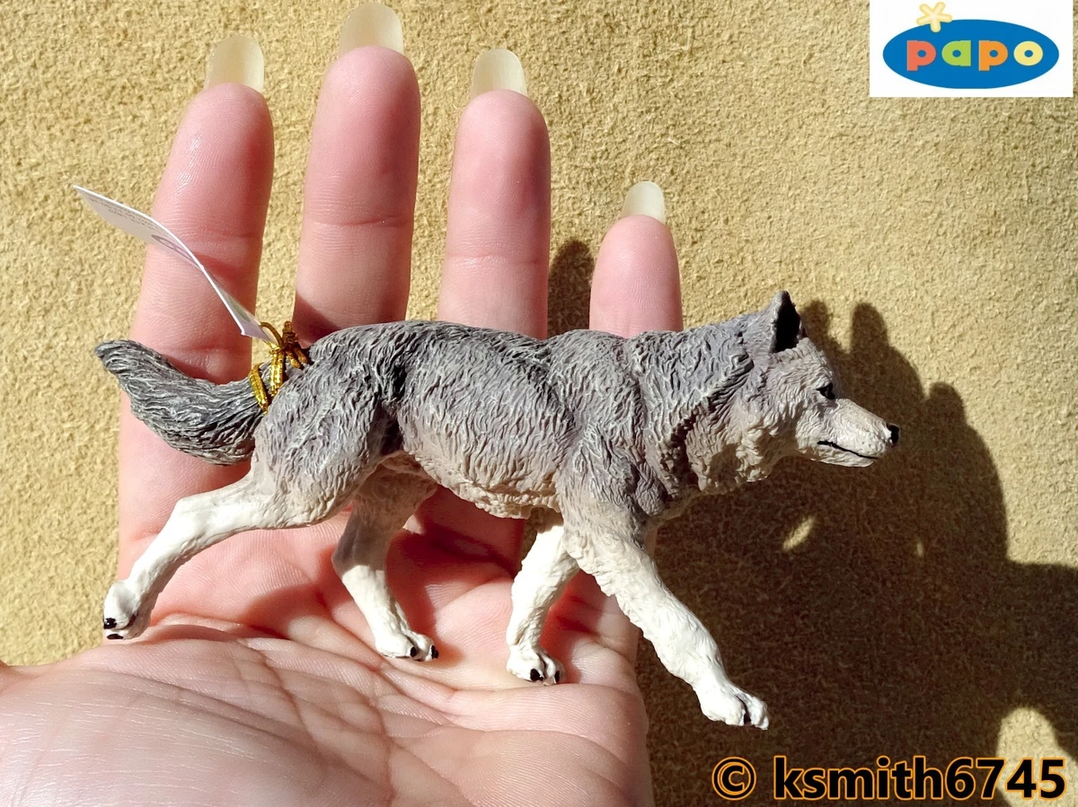 Papo GREY WOLF solid plastic toy wild animal dog predator NEW