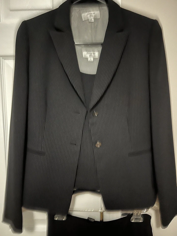 Conjunto de traje para mujer Stresa de 3 piezas chaqueta falda sin mangas rayas negras talla 6 Foto 2 de 4