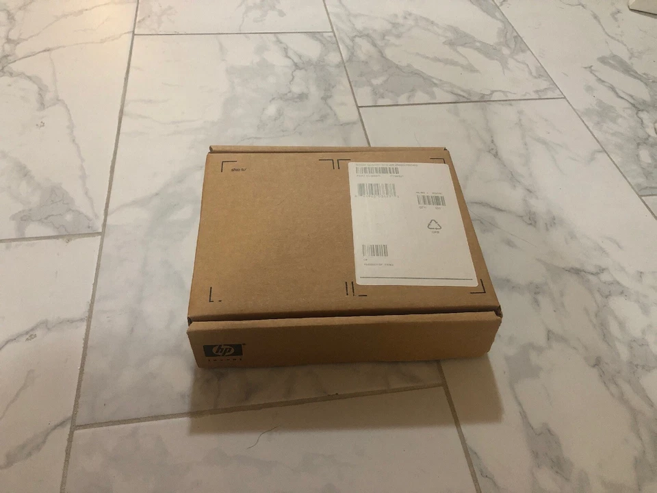 HP NVIDIA Quadro NVS 295 (FY943UT) 256MB GDDR3 SDRAM PCI Express x16 Graphics... - Image 2 of 2