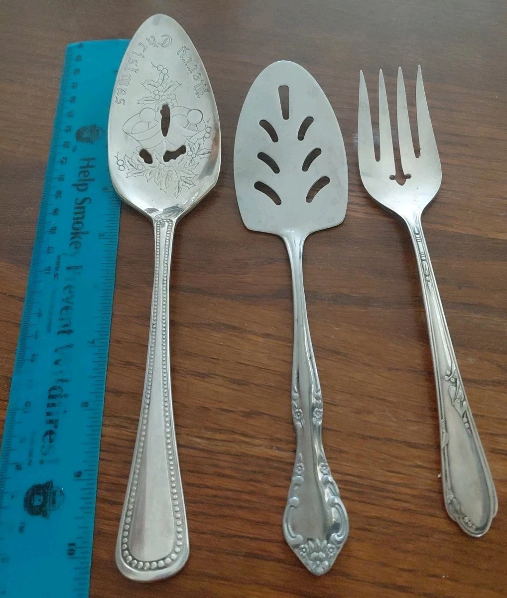 Wm. Rogers A Cake/Pie Server Antique US Silver-Plated Flatware for