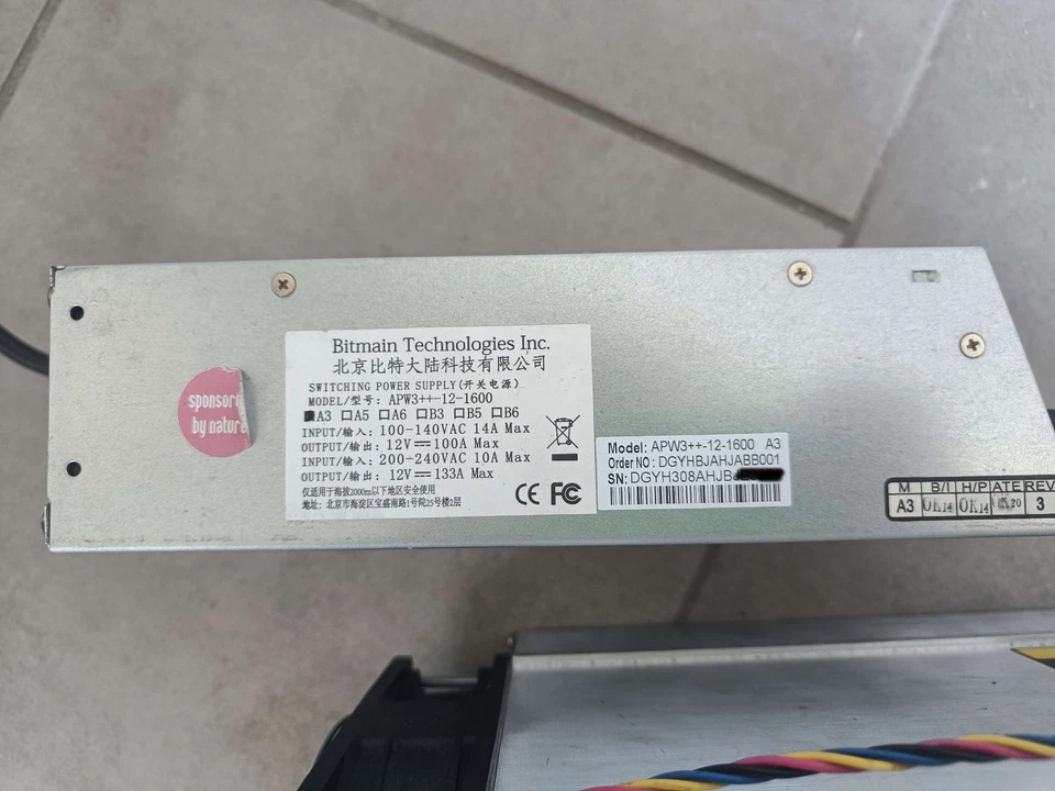 Bitmain AntMiner T9+ 10.5TH/s SHA-256 con Alimentatore Originale Bitcoin ASIC - Immagine 3 di 4