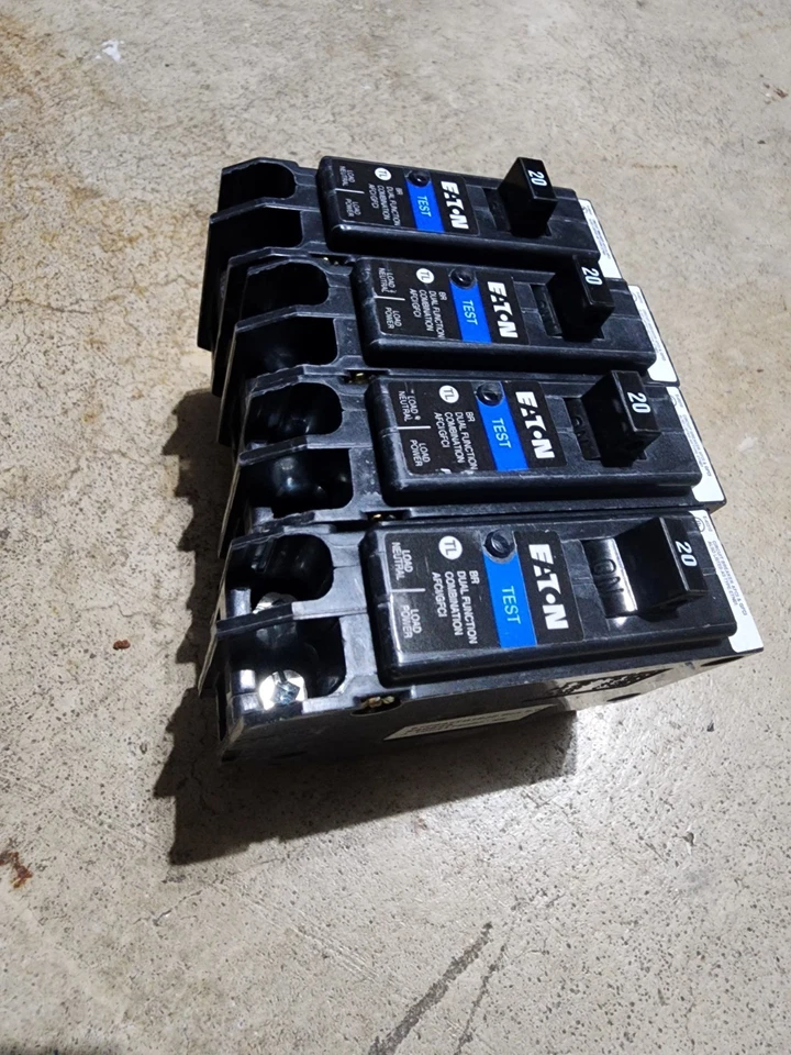 4x Eaton BRP120DF 120 20A 1-Pole Circuit Breakers NEW IN BOX - Image 4 of 4