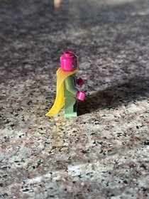 LEGO Vision Minifigure Marvel Super Heroes Avengers 76032