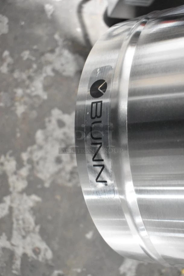 Dispensador de té helado Bunn 34100.0002 TDO-4 4 galones con tapa de preparación Foto 3 de 3