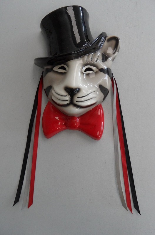 VINTAGE 1980's Signed CATEY Ceramic Clay CAT MASK Top Hat & Red Bow WALL HANGING