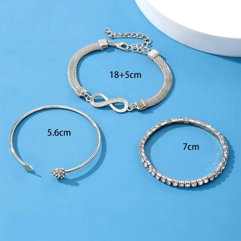 Conjunto de pulsera de corazón de moda para mujer con incrustaciones de aleación de diamantes de imitación Foto 3 de 4