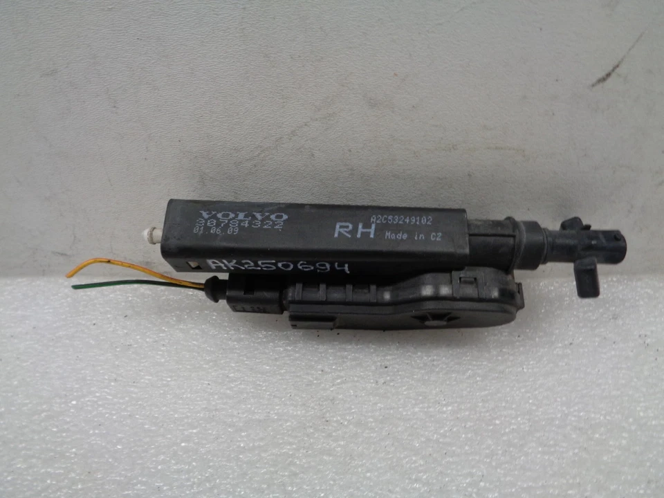 Lavadora de faros derecho Volvo XC60 2010 30784322 OEM AK250694 Foto 2 de 4