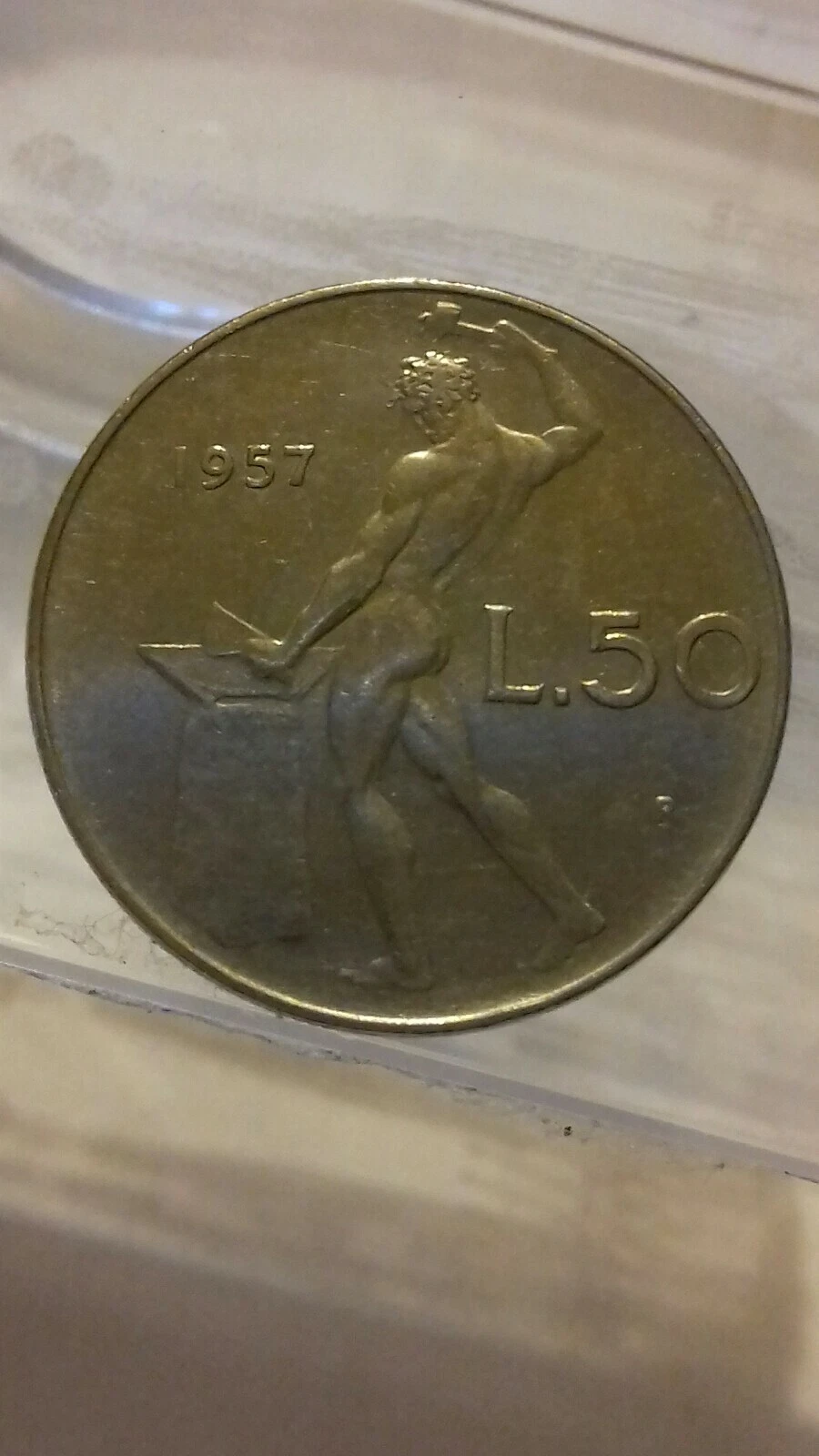 Photo 2/6