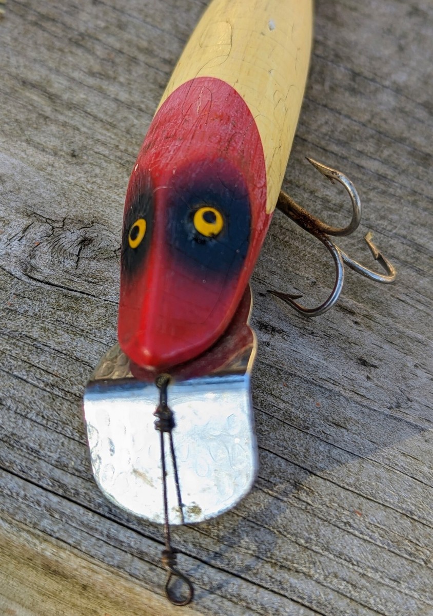 Vintage South Bend Pike Oreno Fish Lure, Glass Eyes Wooden Vintage South Bend Pike Oreno Fish Lure, Glass Eyes Wooden
