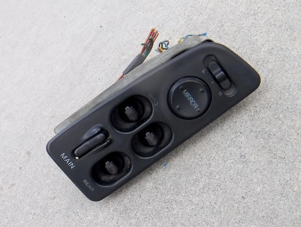 MULTIINTERRUPTOR PUERTA CONDUCTOR, ventanas, espejos retrovisores, Honda Civic del Sol 1994 '93-'98 Foto 2 de 4