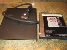 05K8804 ibm thinkpad floppy fits external case and internal bay 1.44 drive asse