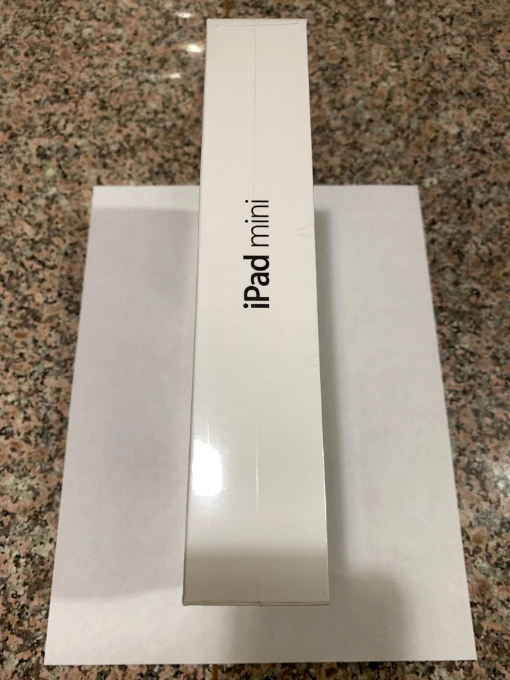 NEW iPad Mini 1st Gen 16GB White (WiFi Only) iOS 6 NEW - Image 2 of 4