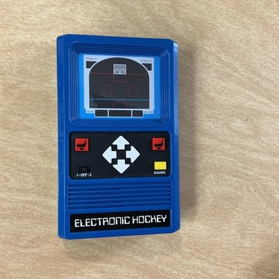 VINTAGE MATTEL ELECTRONICS HOCKEY HANDHELD VIDEO GAME 1978 Tested Working