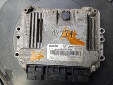 0281011529 8200051608 EDC15C13-6.1 CENTRALINA MOTORE RENAULT TRAFIC OPEL VIVARO