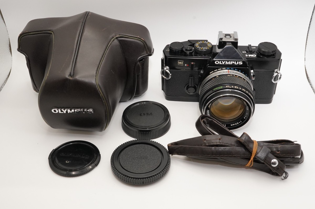 OLYMPUS OM-1 MDモデル MC 50mm F1.4 Olympus OM-1 50mm F1.4 Camera Body & Lens Used, Prism