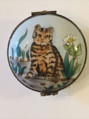 Limoges Brown Tabby Cat Kitten Daisy Trinket Keepsake Box Mini Hinged Porcelain