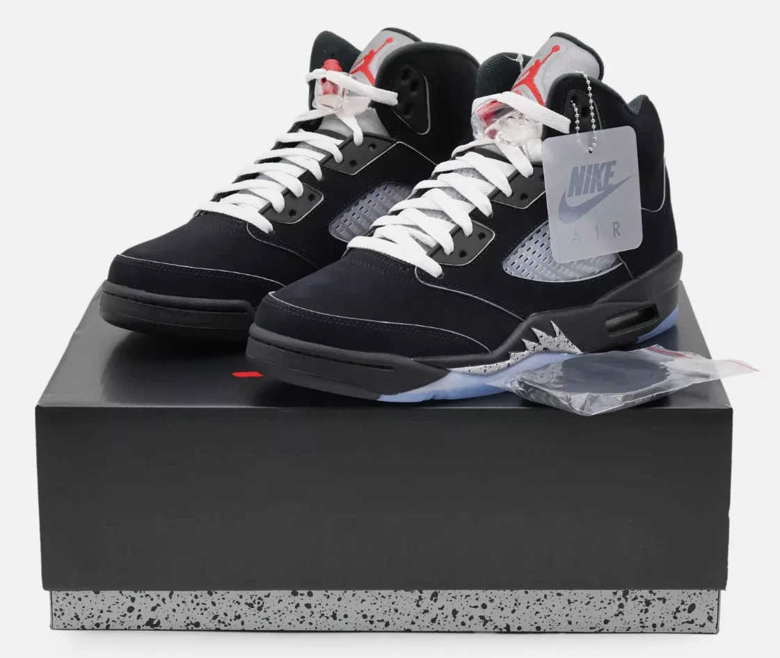Las mejores ofertas en Jordan 5 Retro OG Black Metallic Reimagined