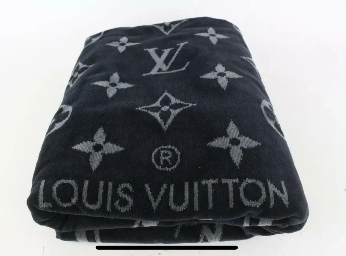 NEW In Box Louis Vuitton Black Monogram Eclipse Beach Pool Yacht Jacquard  Towel