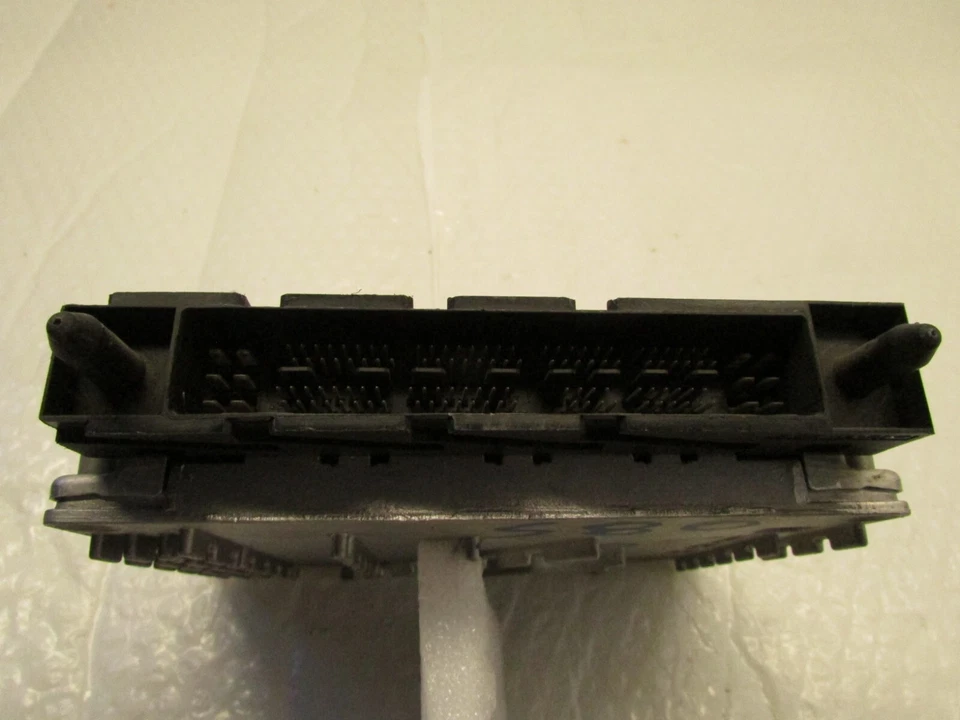 2000-2001 VOLVO S60 S70 S80 MÓDULO UNIDADE DE CONTROLE DE MOTOR ECU FABRICANTE DE EQUIPAMENTO ORIGINAL 0261206272 - Imagem 2 de 4