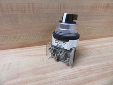 Allen Bradley 800T-J17A 3 Position Selector Switch 800TJ17 W/800T-XA