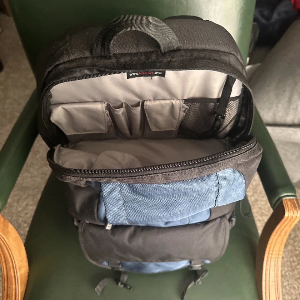 Б/У: ОЧЕНЬ ХОРОШО: рюкзак Lowepro Fastpack 350 арктический синий с отделением для ноутбука - Изображение 2 из 4