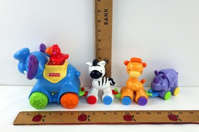 Fisher-Price Amazing Animals Press & Go Animal Parade Elephant,Zebra,Giraffe +1