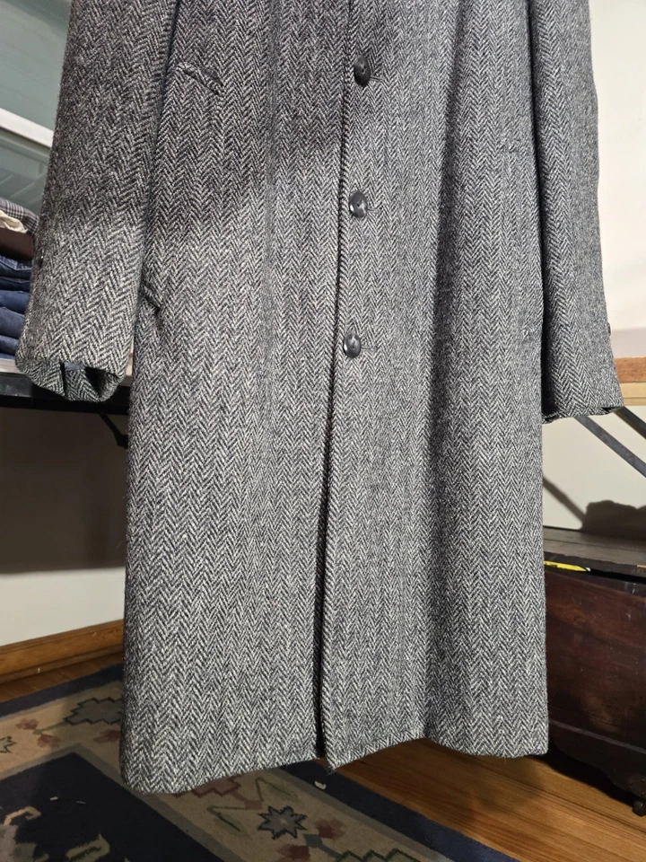 VTG Harris Tweed Overcoat Mens 42L Gray Herringbone Pure Scottish Wool Topcoat - Image 3 of 4