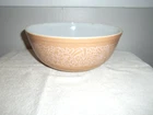 Vintage 1978 PYREX "Woodland Mixing Bowl" Beige (4 Qt.)