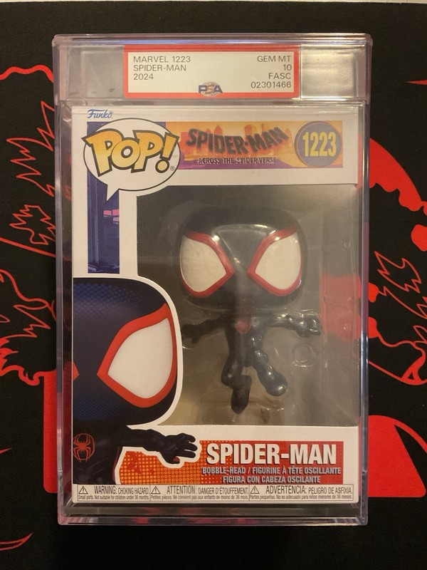 Funko Pop! Vinyl: Marvel - Spider-Man #1223 Graded PSA 10