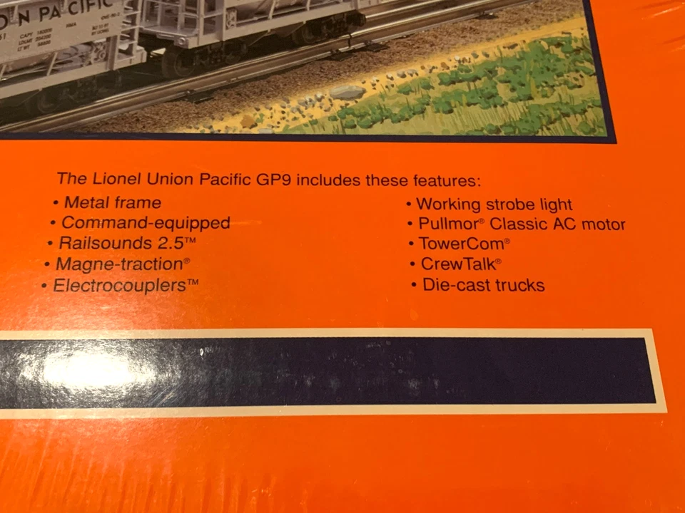 Lionel 6-11837 O Gauge Union Pacific GP9 Diesel Train Set - NEW in SEALED BOX - Image 3 of 4