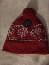 NWT Fleece Lined Hat / Beanie Knit Ski Hat Red  White Nordic Snowflakes
