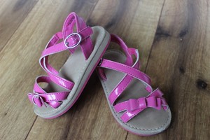 pink sandals size 6