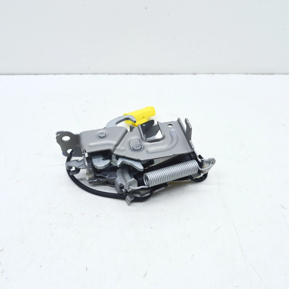 BMW 1 F40 Front Bonnet Hood Lid Lock 51237468350 7468350 NEW  