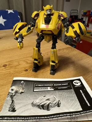 Transformers Generations Deluxe Cybertronian Bumblebee War For Cybertron WFC - Imagen 1 de 4