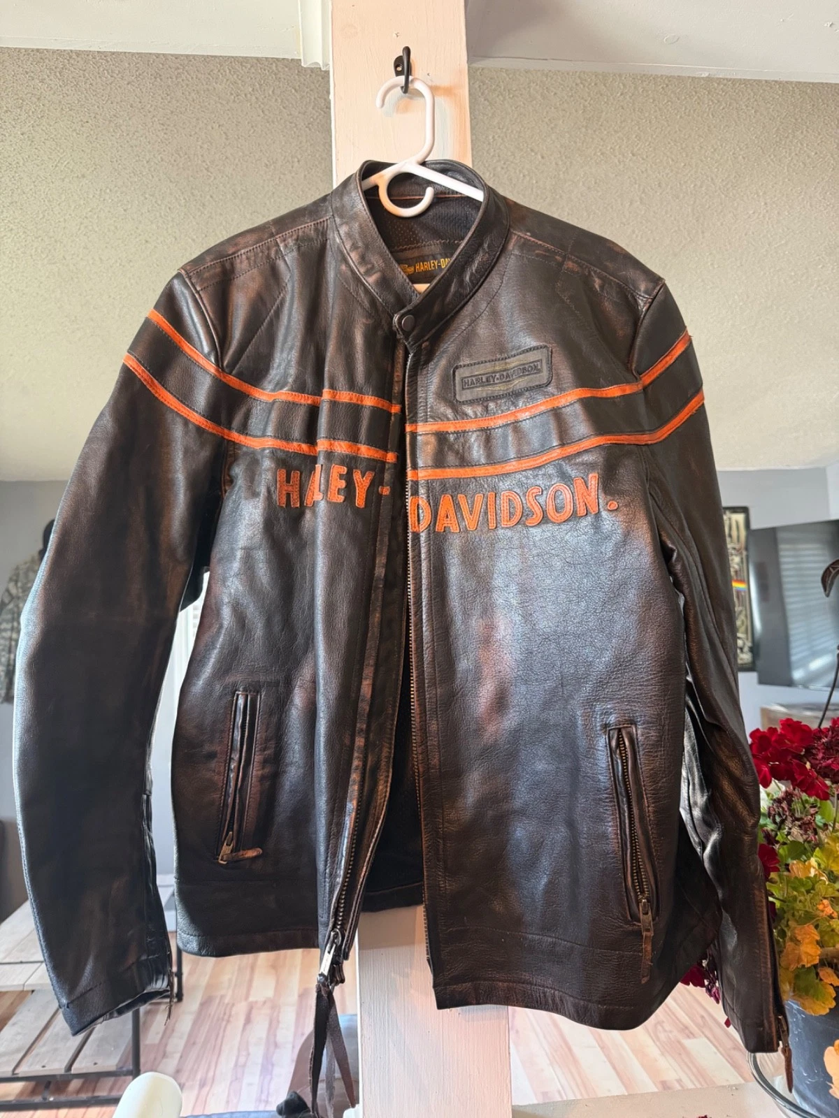 Genuine Harley Davidon leather jacket - product detail image 1