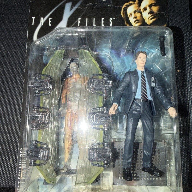 The X Files Agent Fox Mulder doll