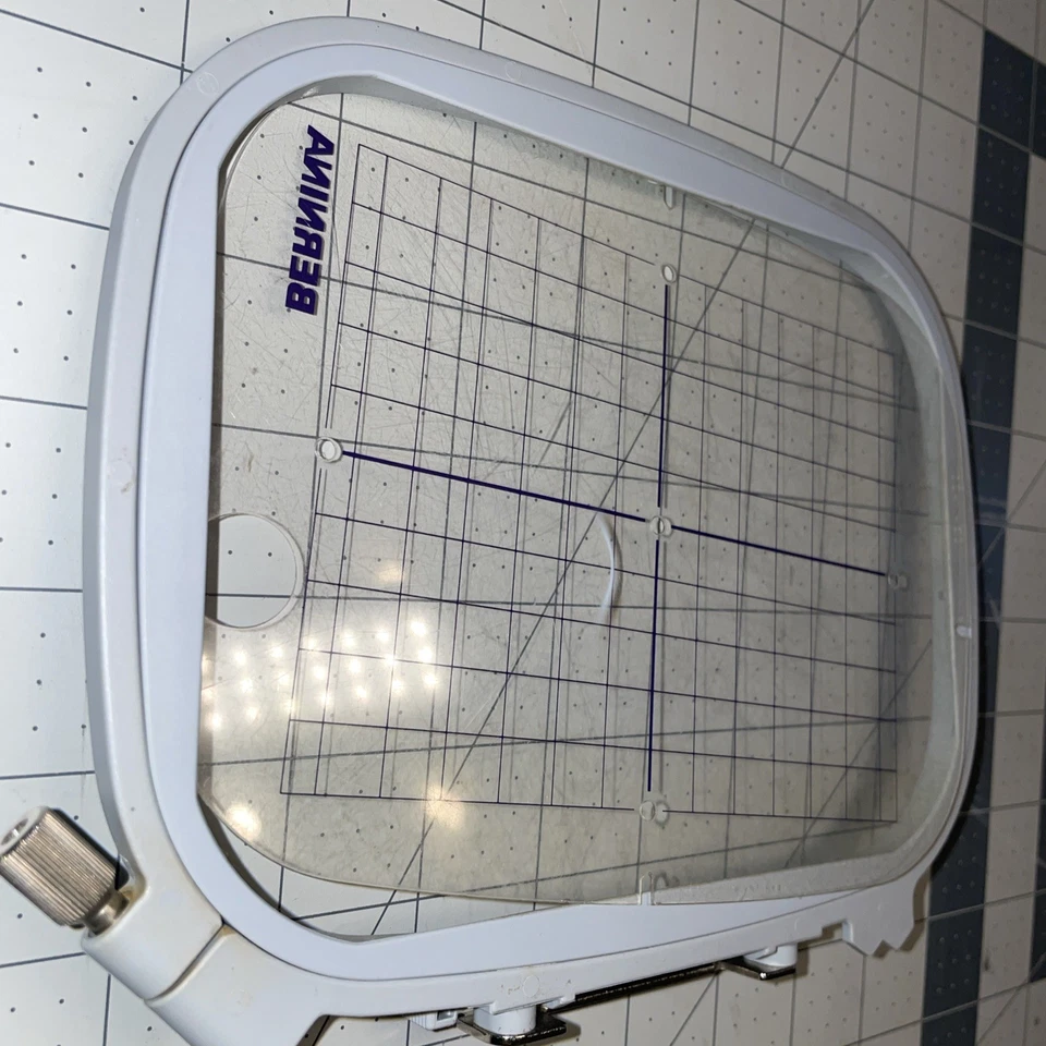 Bernina Medium Embroidery Hoop For Bernina Artista 165,170,180 Size 3.9”x 5.1” - Image 2 of 2