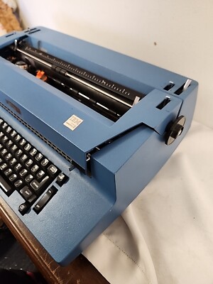 VINTAGE Blue IBM Correcting Selectric II Vintage Typewriter - HAS