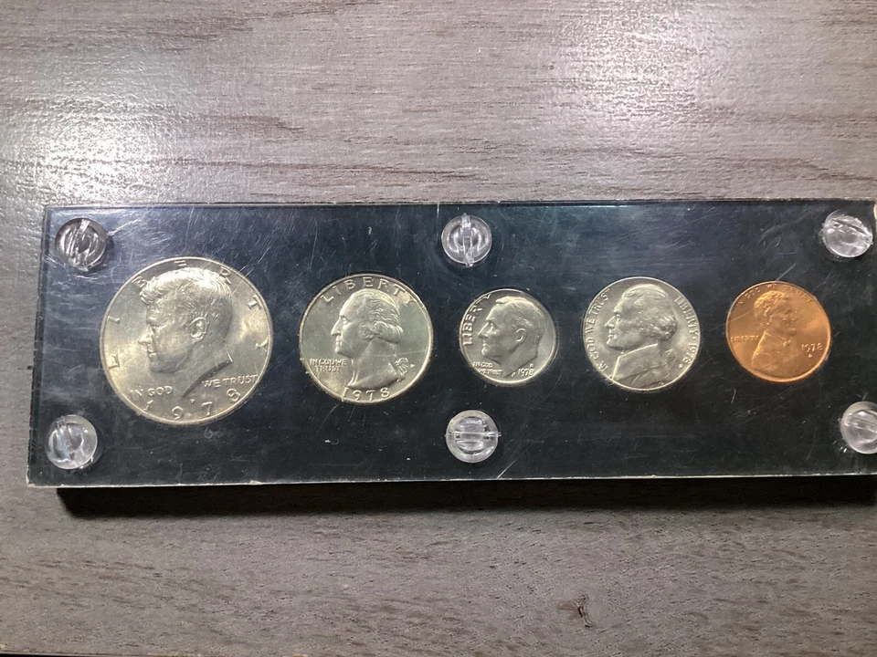 1978 D Uncirculated Birth Year Set with 5 Coins  in Holder 010623 25e - Image 3 of 4