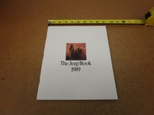 1989 Jeep Grand Wagoneer Cherokee Wrangler Comanche sales brochure BIG 90 pg