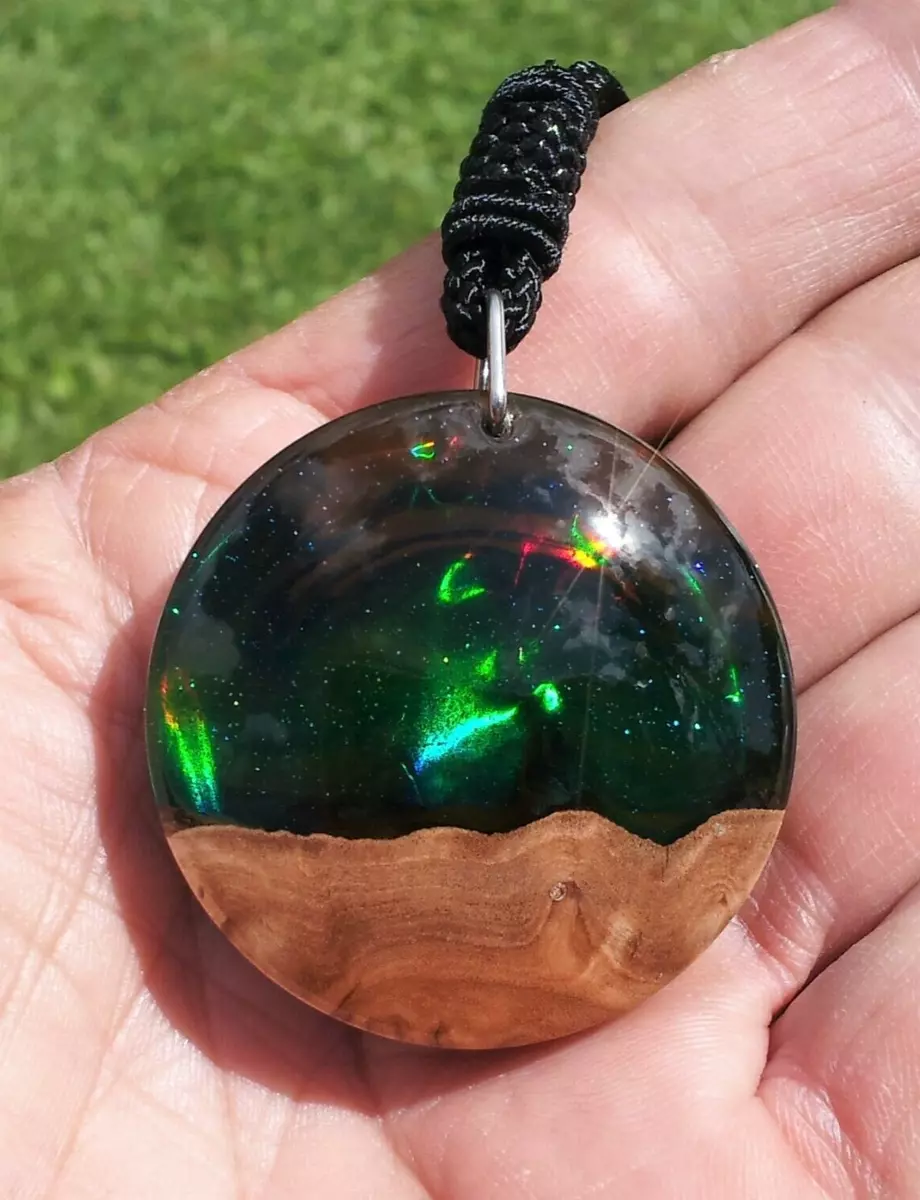 Aurora Pendant Northern Lights jewellery polar lights wood