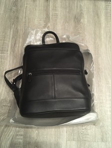 ili leather backpack