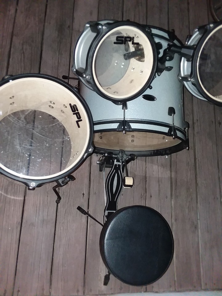 4Piece SPL Lil Kicker D1316 Drum Set BASS 2 RACK TOMS FOOT PEDAL FLOOR