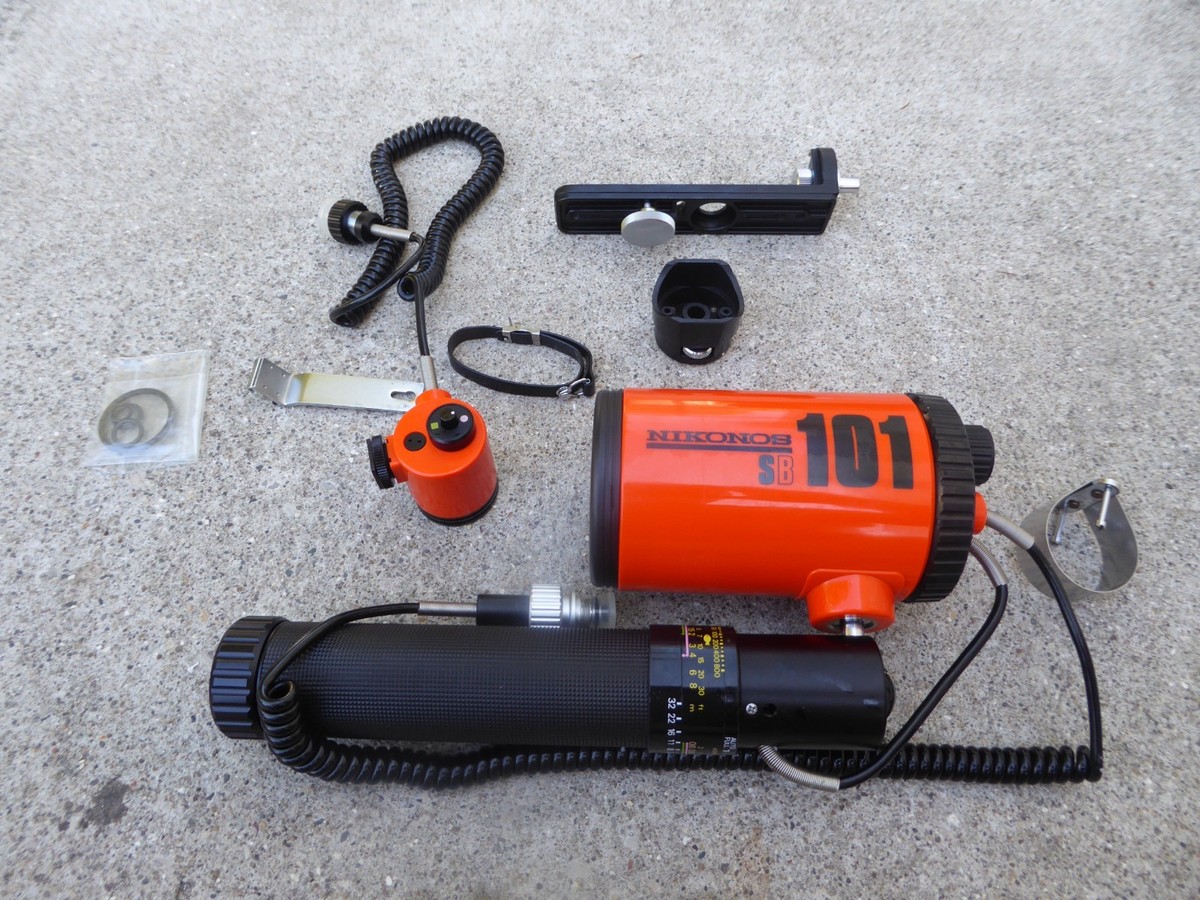 Nikon Nikonos SB-101 SB101 Underwater Diving Speedlite | eBay