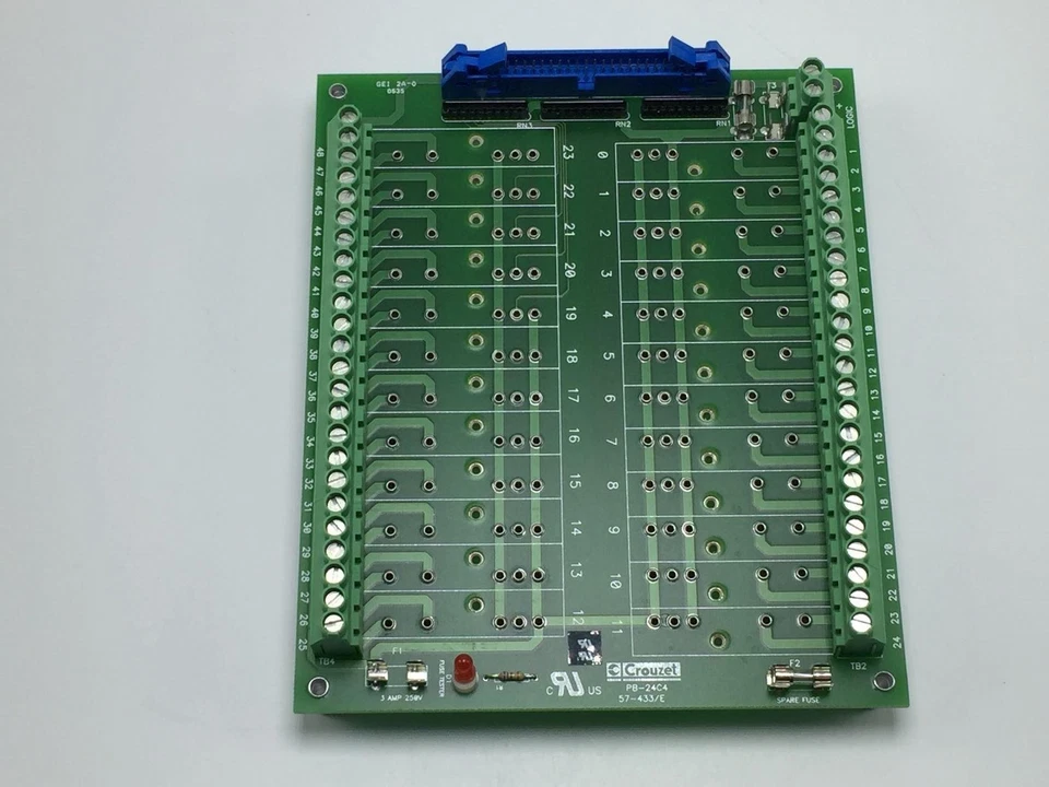 Crouzet PB-24C4 24-Channel I/O Module Rack  - Image 2 of 4