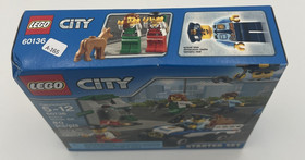 LEGO CITY: Police Starter Set (60136) - Retired Set