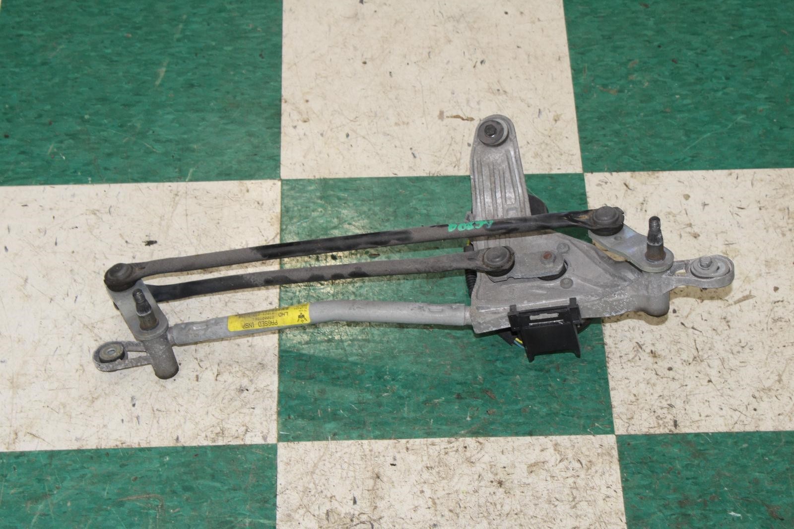 14-20 Ghibli Electronic Front Windshield Wiper Motor Linkage Assembly Factory OE