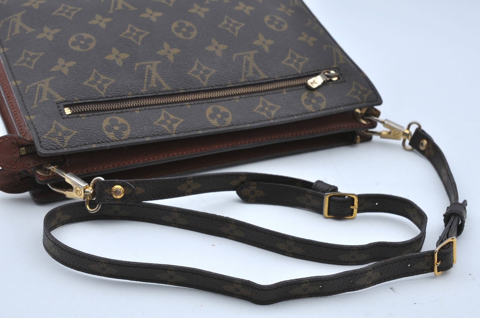 Купить Authentic Louis Vuitton Monogram Enghien Shoulder Cross Body на  Аукцион из Америки с доставкой в Россию, Украину, Казахстан