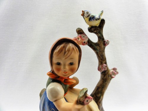 Figura Hummel Goebel - Apple Tree Girl - #114/1 - 6"" - TMK2 abeja completa - Imagen 7 de 11